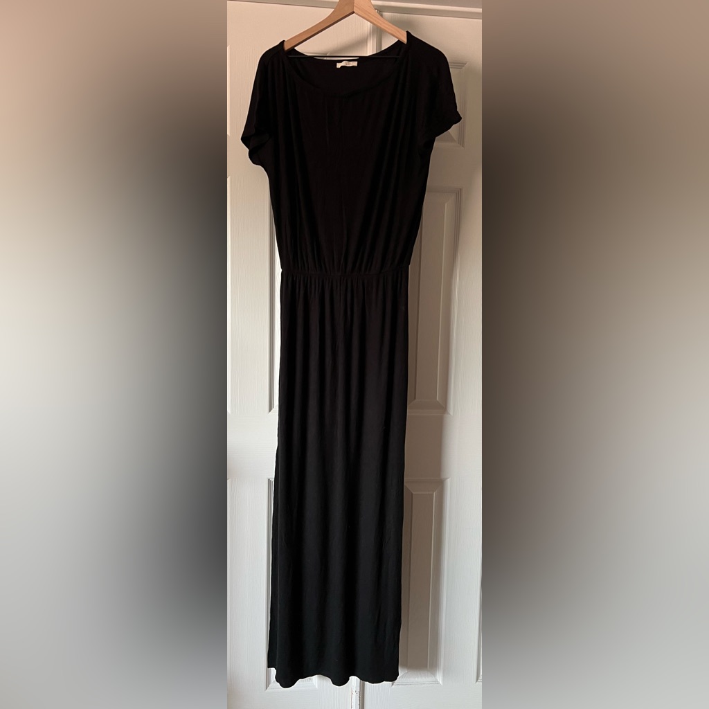 Lovestitch Black Off Shoulder Maxi Dress